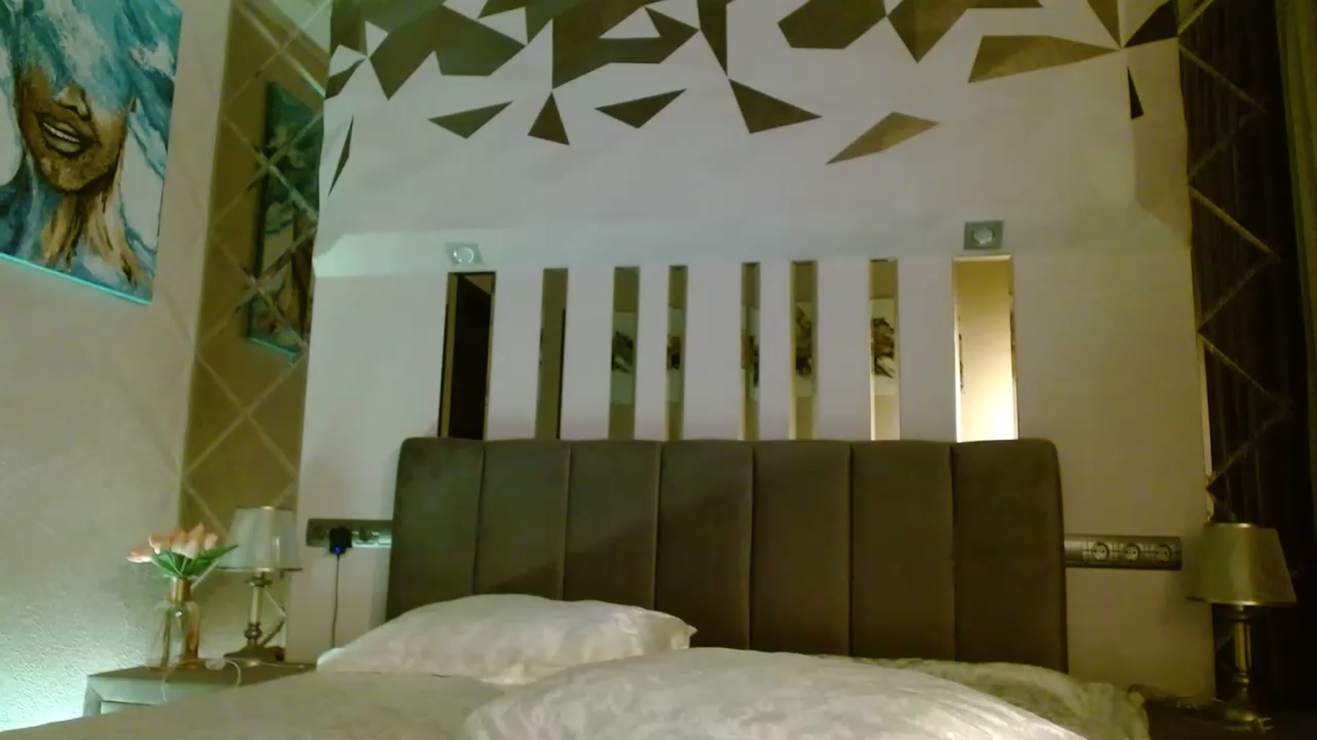 Gallery image thumbnail from IRONYGIRL's myfreecams stream on, 06/21/2023, 21:12 image 6 of 20