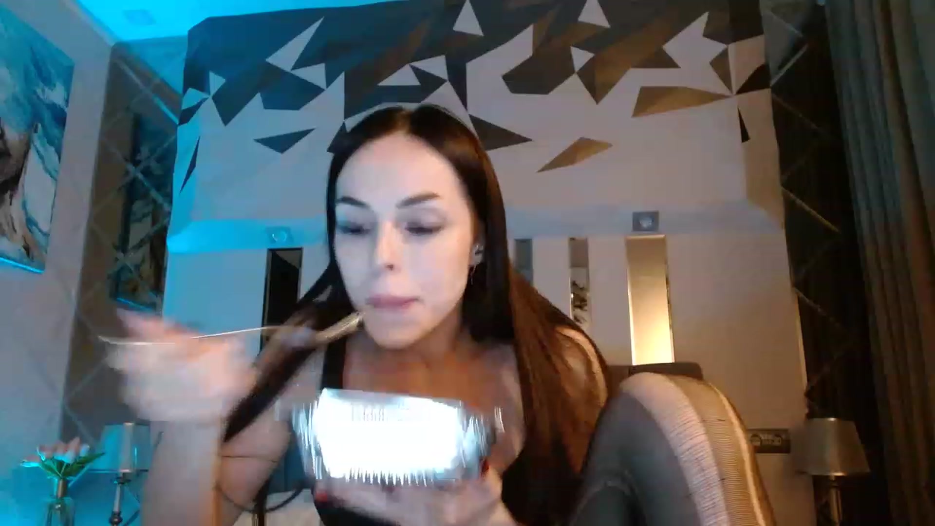 Gallery image thumbnail from IRONYGIRL's myfreecams stream on, 06/23/2023, 24:21 image 8 of 20