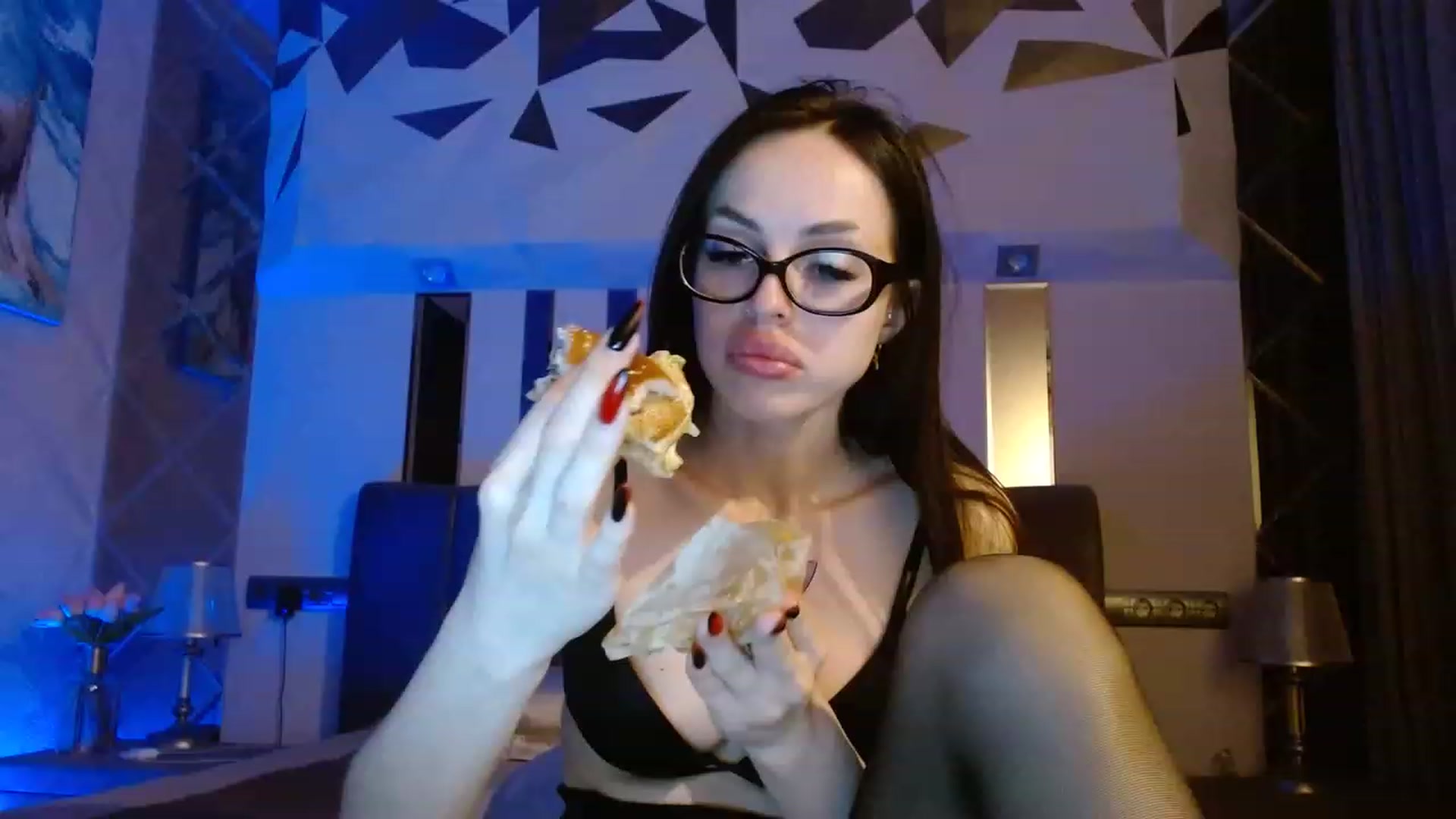 Gallery image thumbnail from IRONYGIRL's myfreecams stream on, 07/01/2023, 20:01 image 6 of 20
