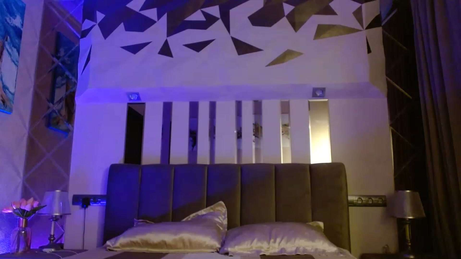 Gallery image thumbnail from IRONYGIRL's myfreecams stream on, 07/11/2023, 18:29 image 17 of 20