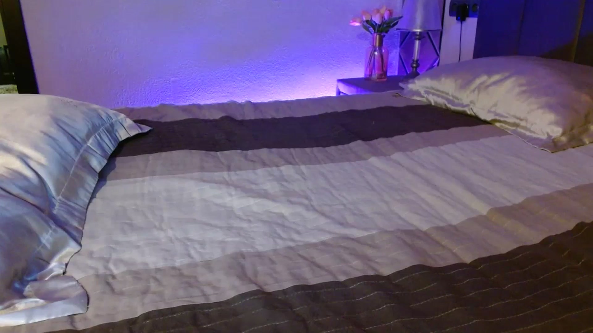 Gallery image thumbnail from IRONYGIRL's myfreecams stream on, 07/16/2023, 24:25 image 18 of 20