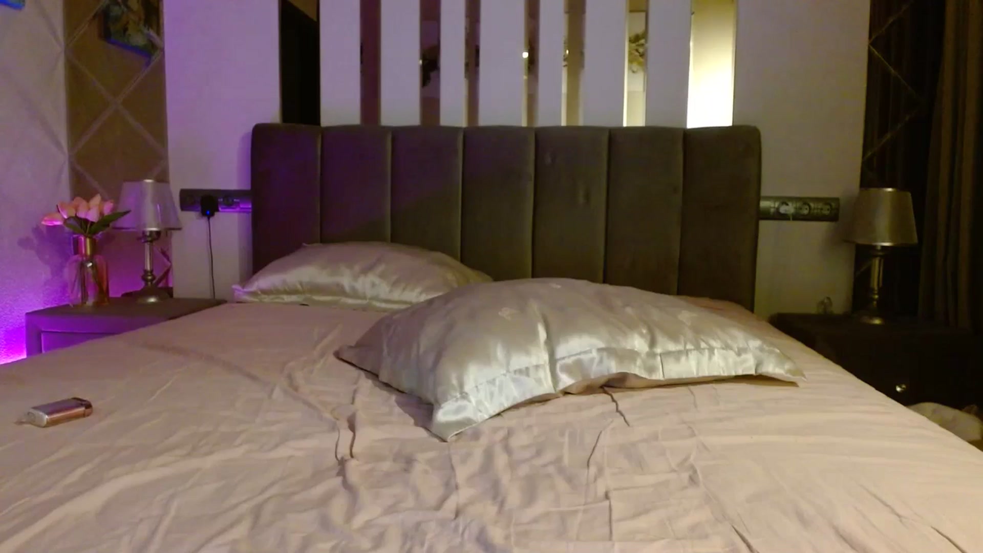 Gallery image thumbnail from IRONYGIRL's myfreecams stream on, 07/19/2023, 24:38 image 18 of 20