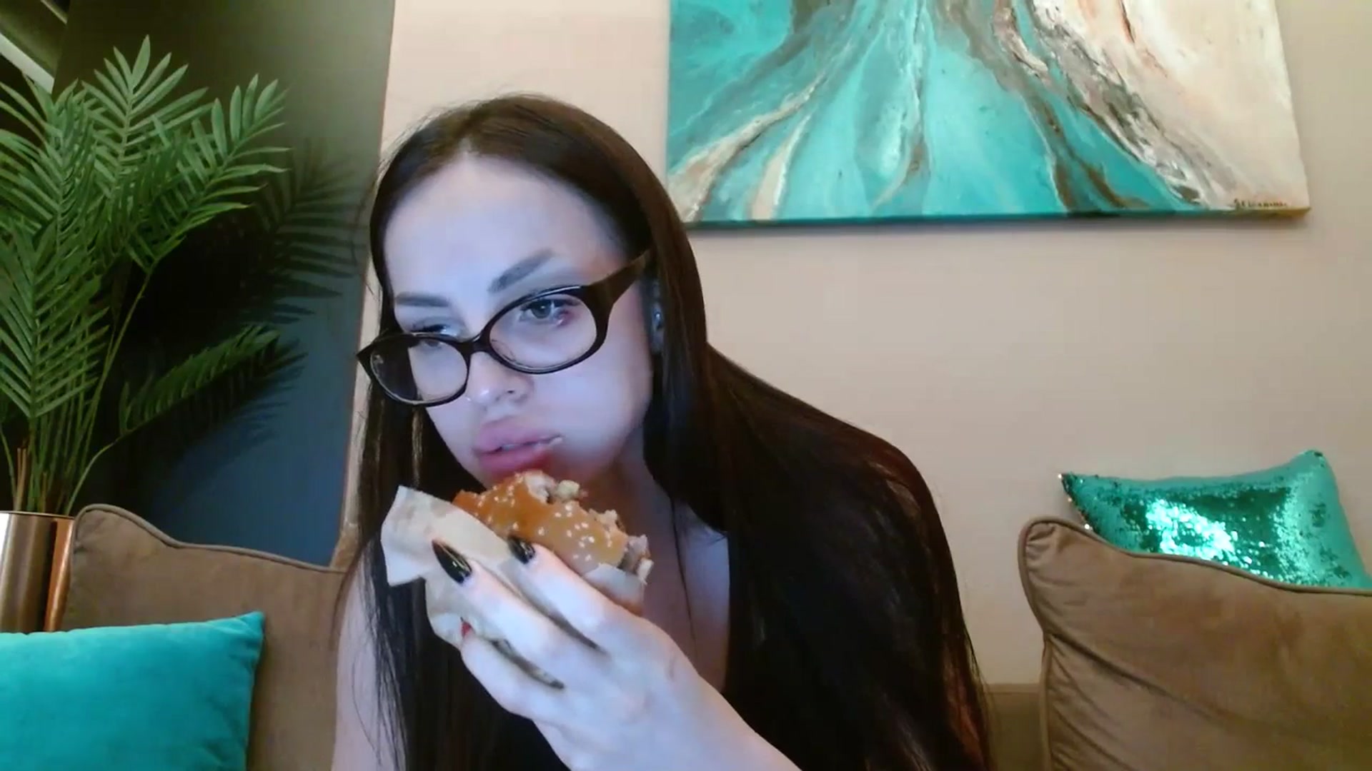 Gallery image thumbnail from IRONYGIRL's myfreecams stream on, 07/20/2023, 17:35 image 8 of 20