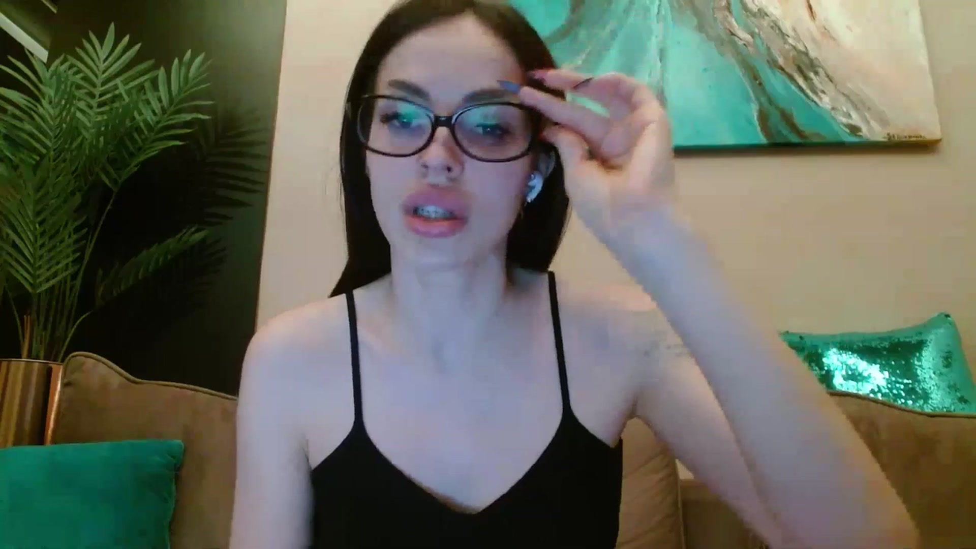 Gallery image thumbnail from IRONYGIRL's myfreecams stream on, 07/20/2023, 19:40 image 10 of 20