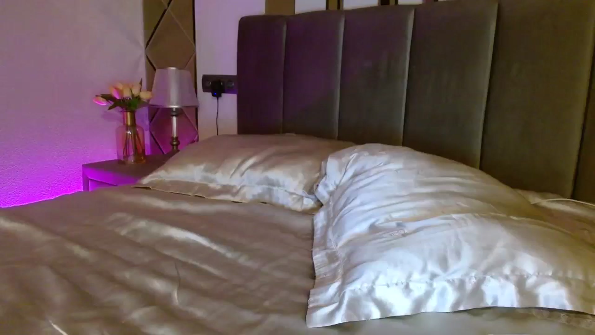Gallery image thumbnail from IRONYGIRL's myfreecams stream on, 08/10/2023, 04:54 image 9 of 20