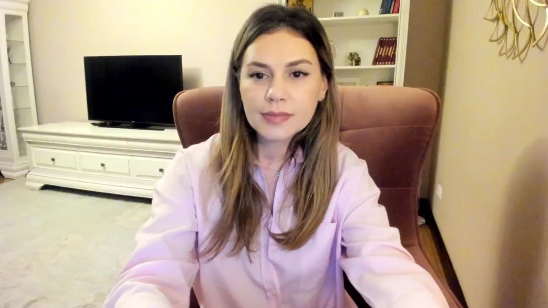 Gallery image thumbnail from IRhiannon's myfreecams stream on, 11/18/2024, 24:01 image 6 of 20