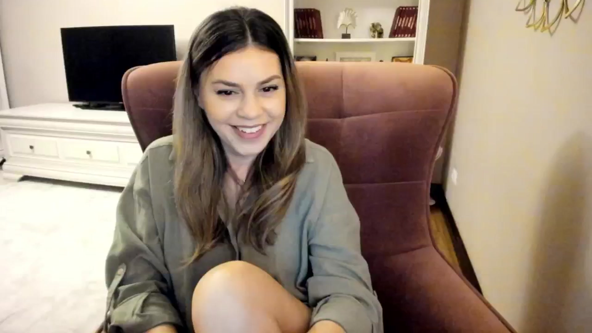Gallery image thumbnail from IRhiannon's myfreecams stream on, 11/29/2024, 04:44 image 15 of 20