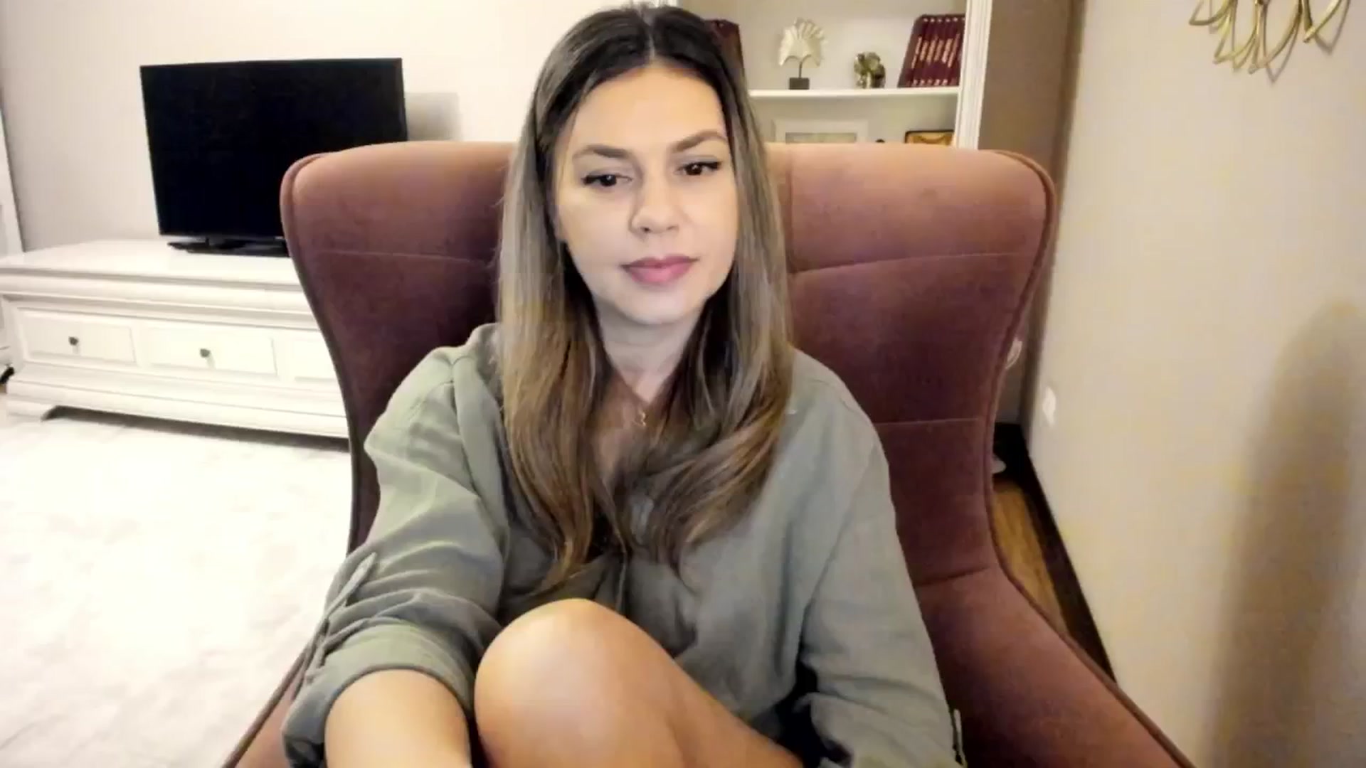 Gallery image thumbnail from IRhiannon's myfreecams stream on, 11/29/2024, 04:44 image 16 of 20