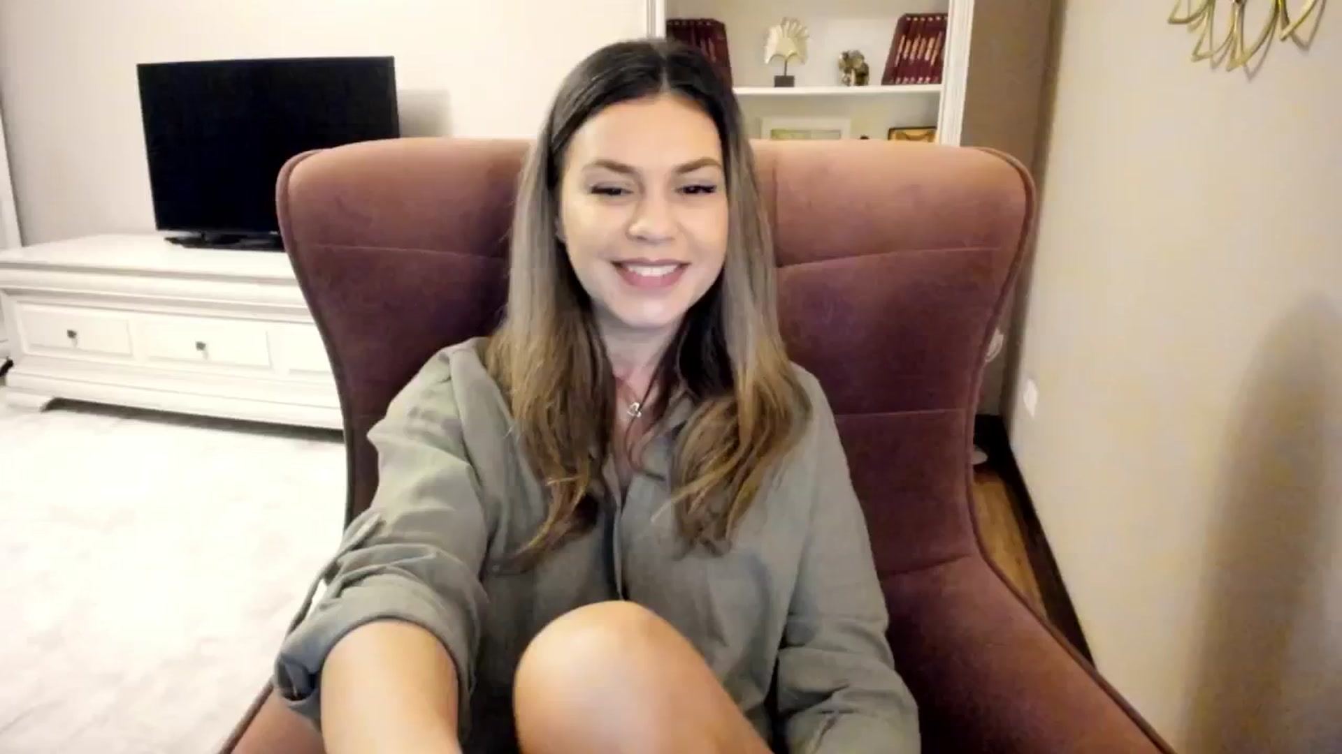 Gallery image thumbnail from IRhiannon's myfreecams stream on, 11/29/2024, 04:44 image 20 of 20