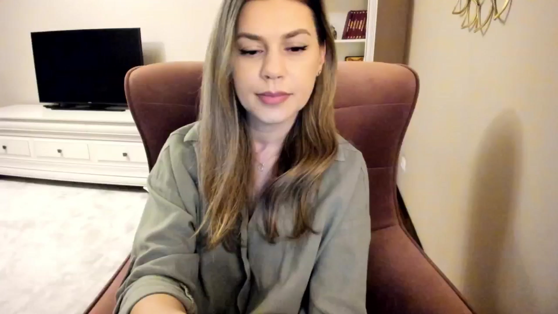 Gallery image thumbnail from IRhiannon's myfreecams stream on, 11/29/2024, 04:44 image 8 of 20