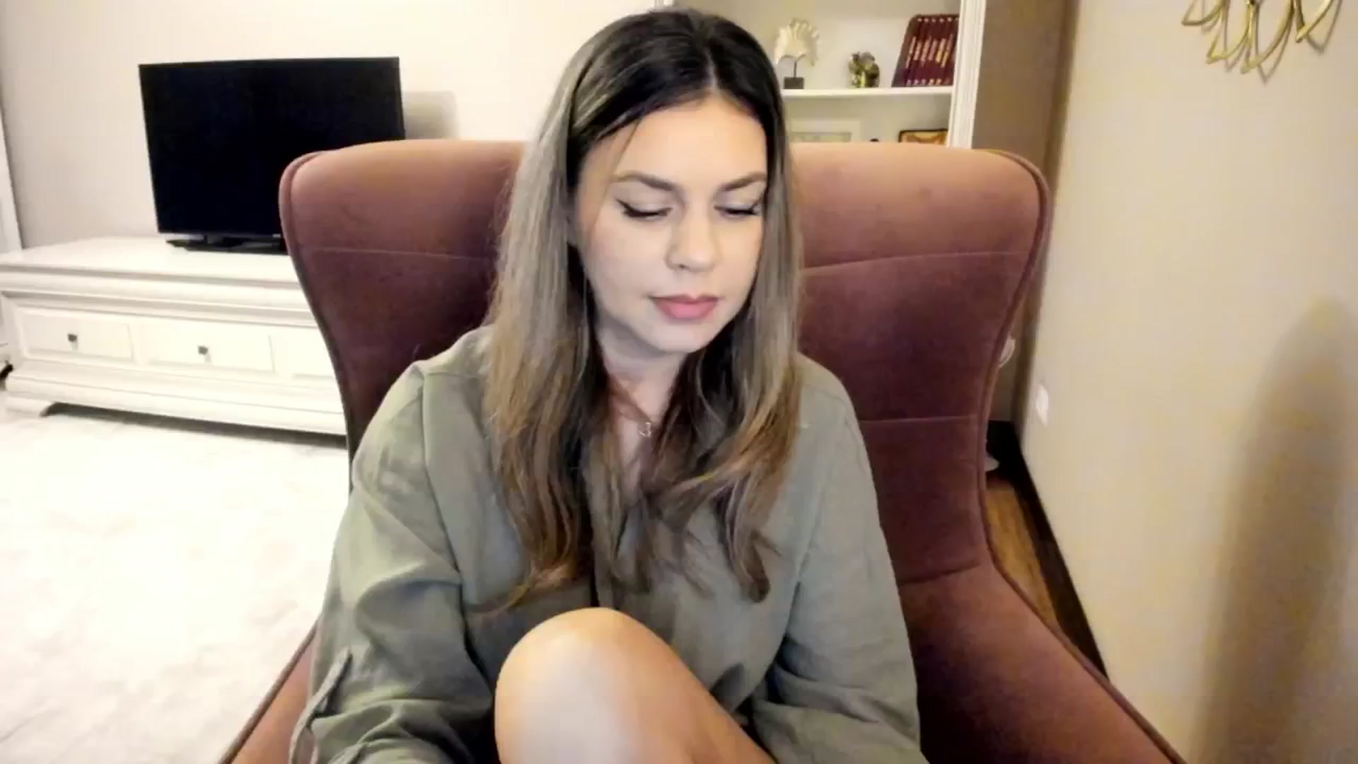 Gallery image thumbnail from IRhiannon's myfreecams stream on, 11/29/2024, 04:44 image 17 of 20
