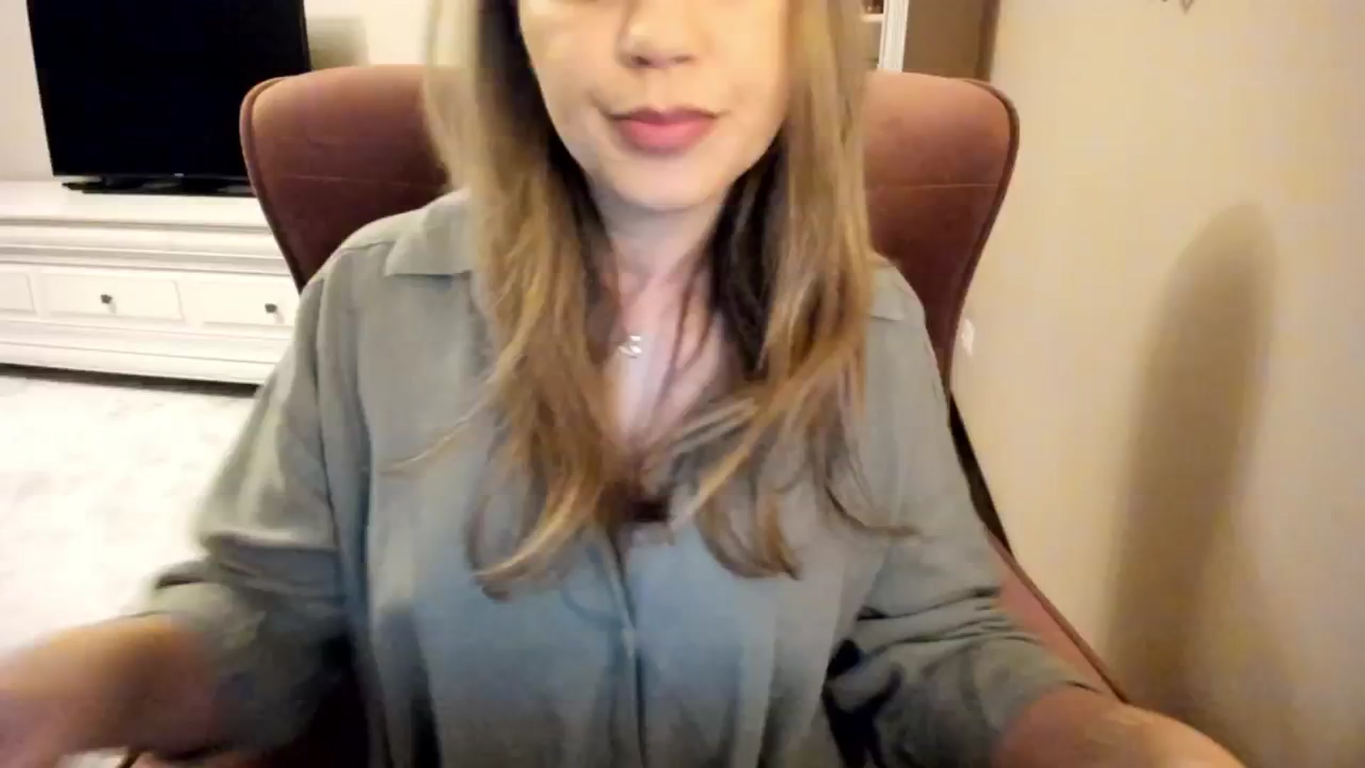 Gallery image thumbnail from IRhiannon's myfreecams stream on, 11/29/2024, 04:44 image 6 of 20