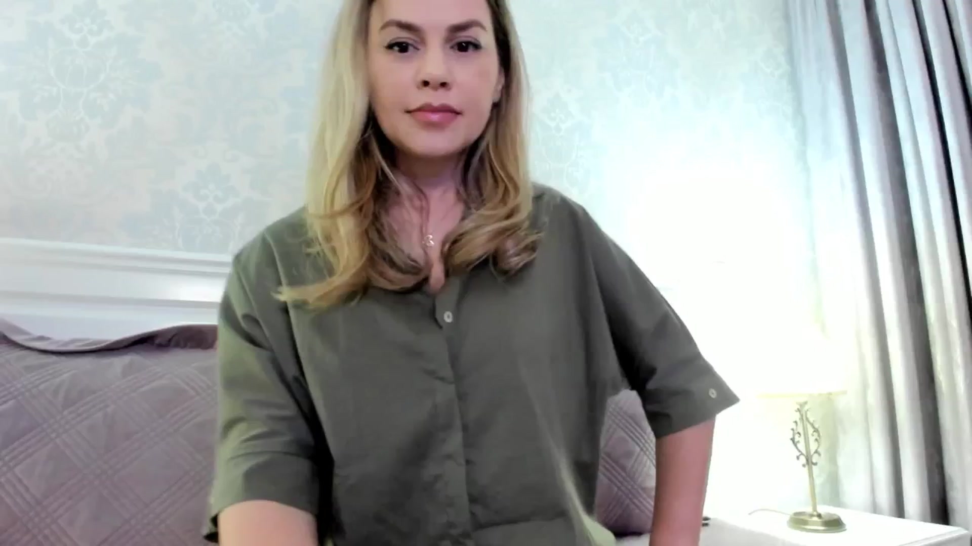 Gallery image thumbnail from IRhiannon's myfreecams stream on, 12/29/2024, 02:16 image 2 of 20