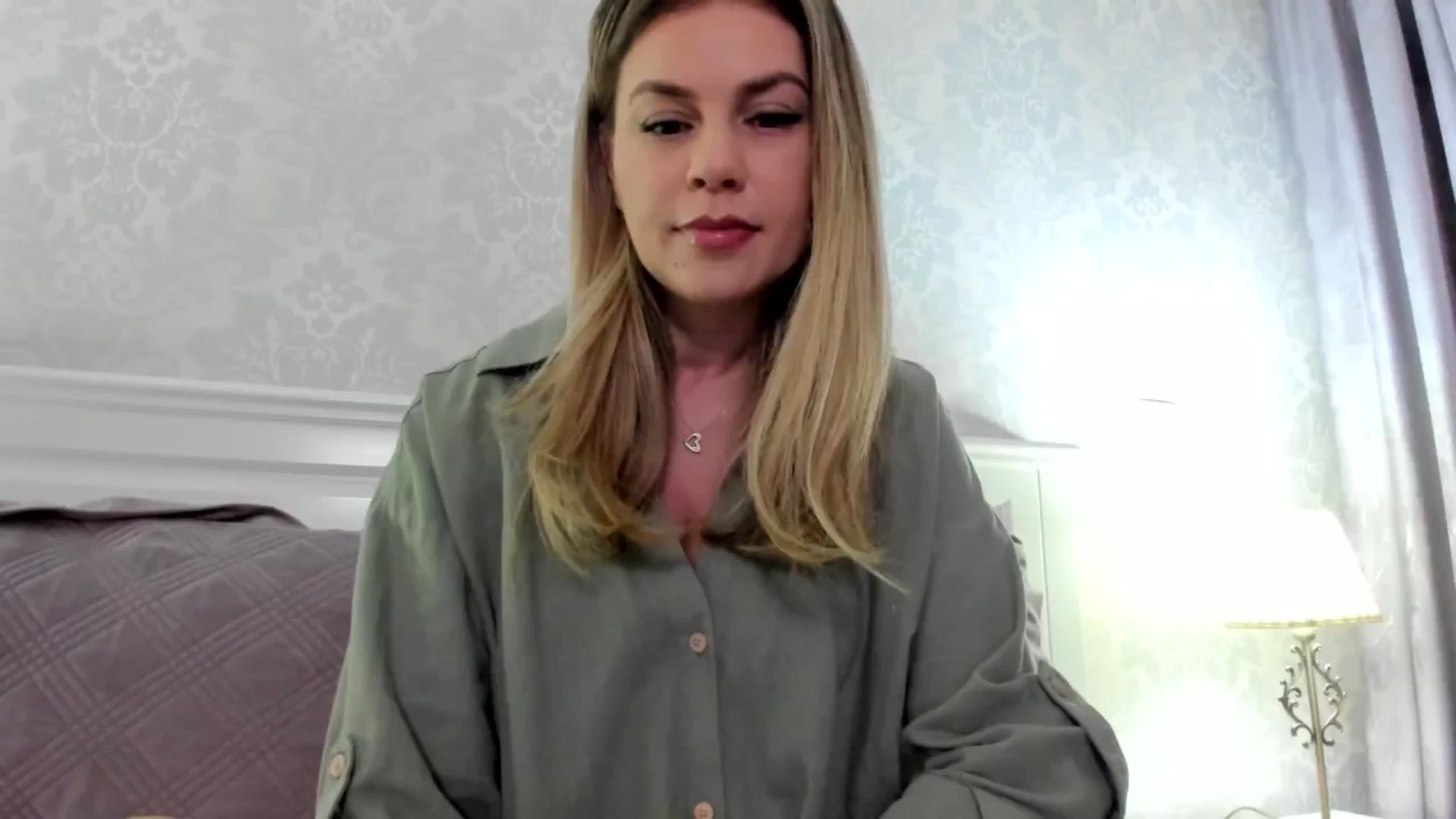 Gallery image thumbnail from IRhiannon's myfreecams stream on, 12/30/2024, 24:15 image 4 of 20