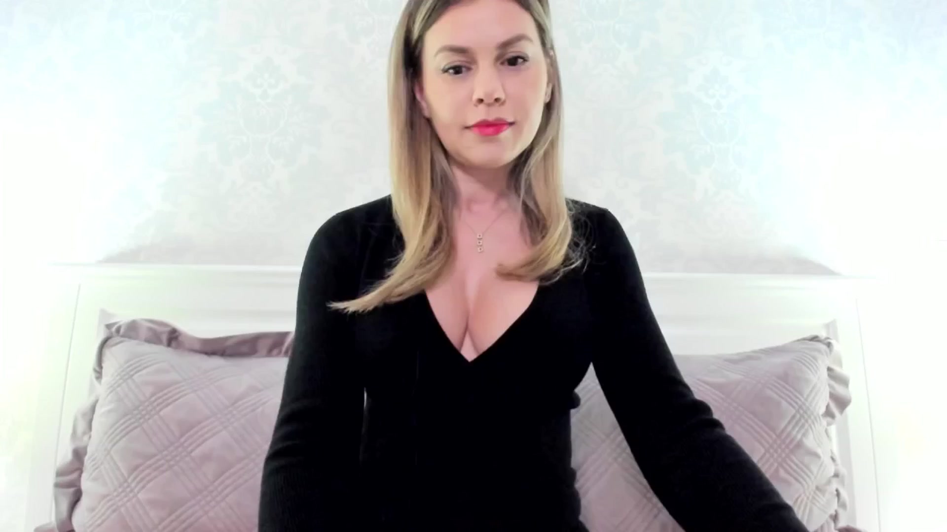 Gallery image thumbnail from IRhiannon's myfreecams stream on, 01/15/2025, 02:33 image 3 of 20
