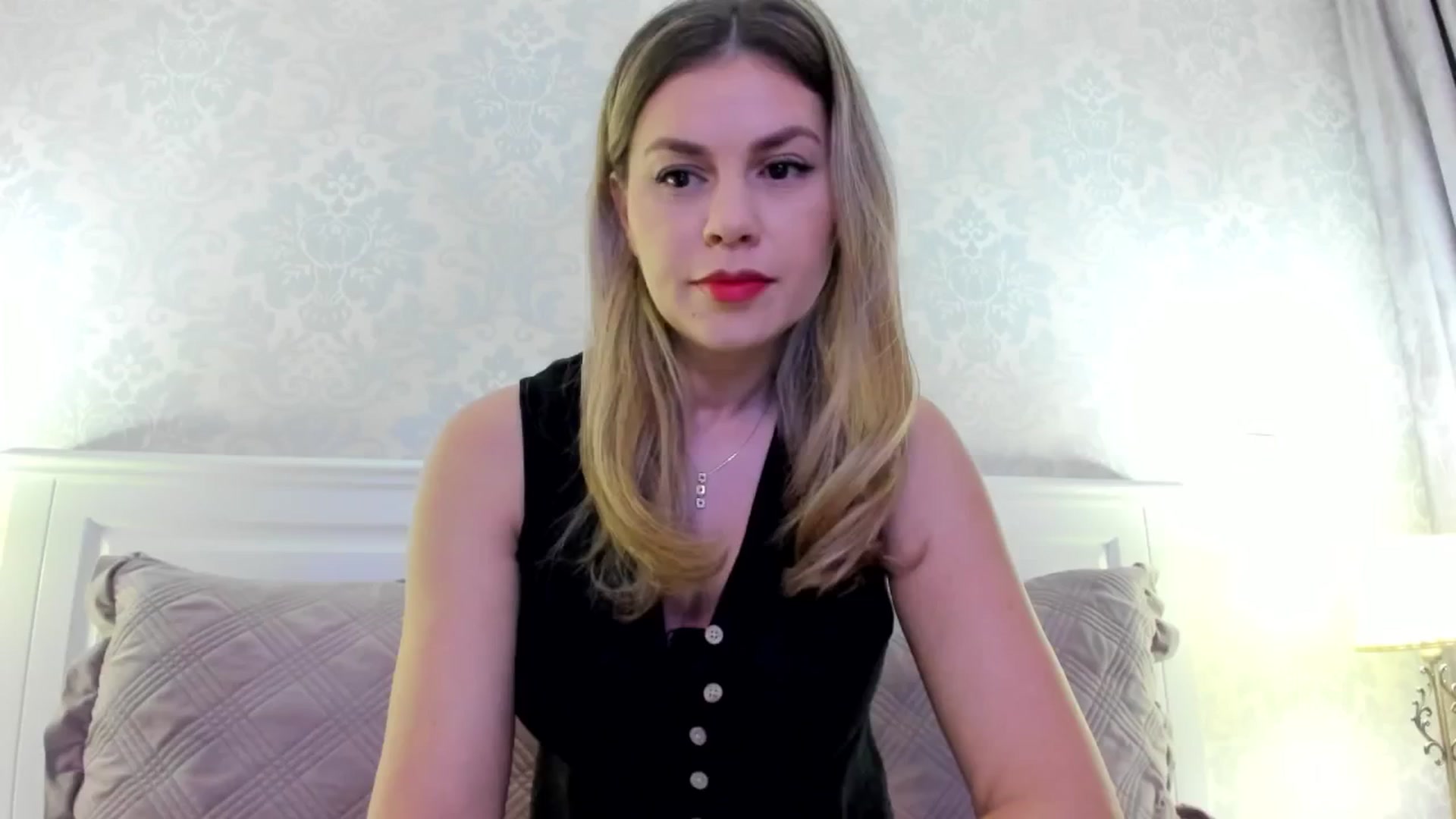 Gallery image thumbnail from IRhiannon's myfreecams stream on, 01/17/2025, 01:32 image 1 of 20