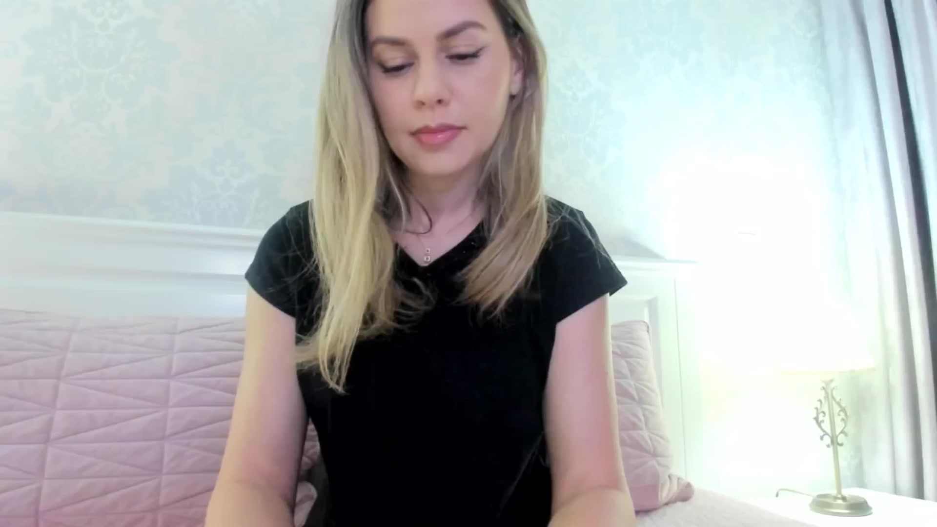 Gallery image thumbnail from IRhiannon's myfreecams stream on, 01/23/2025, 03:33 image 16 of 20