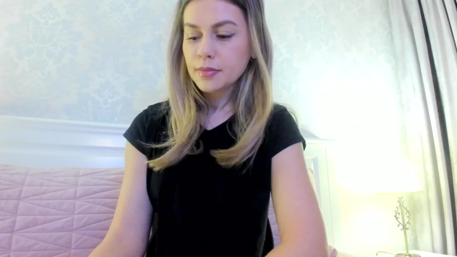 Gallery image thumbnail from IRhiannon's myfreecams stream on, 01/23/2025, 03:33 image 8 of 20