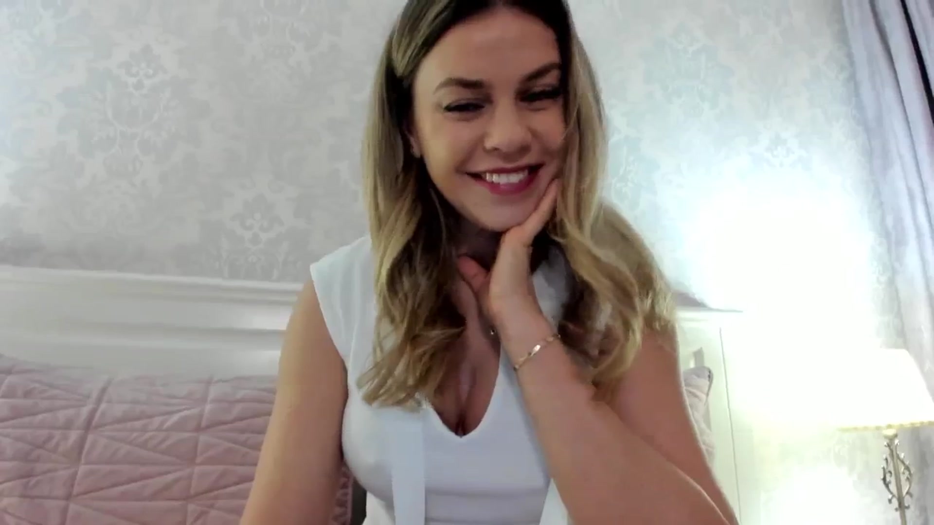 Gallery image thumbnail from IRhiannon's myfreecams stream on, 02/07/2025, 03:26 image 11 of 20