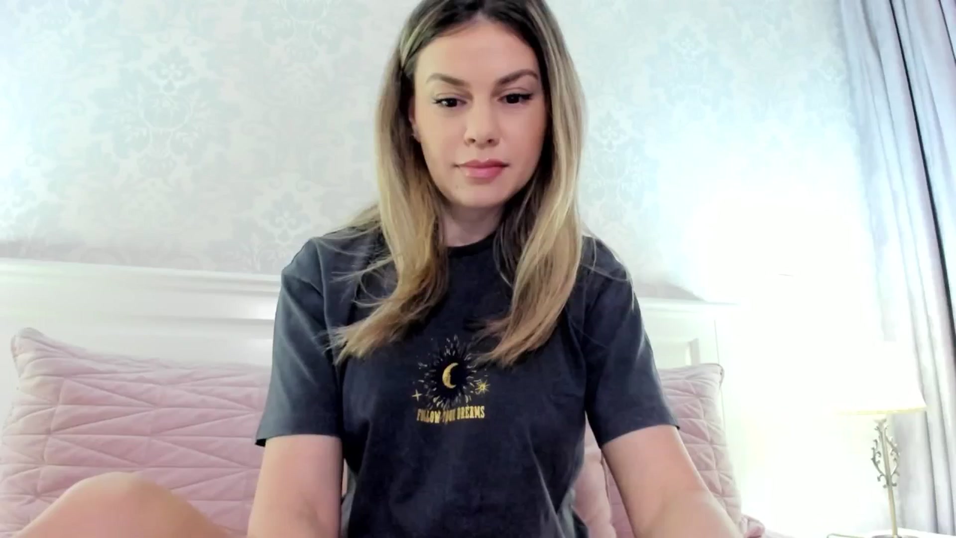 Gallery image thumbnail from IRhiannon's myfreecams stream on, 02/20/2025, 04:54 image 8 of 20