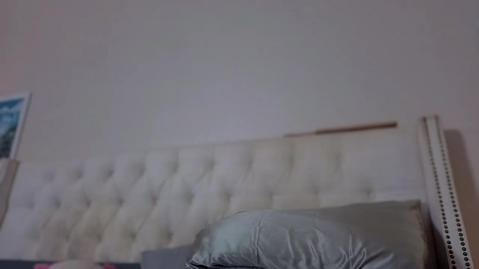 Gallery image thumbnail from ISAversary's myfreecams stream on, 04/23/2025, 07:15 image 16 of 20
