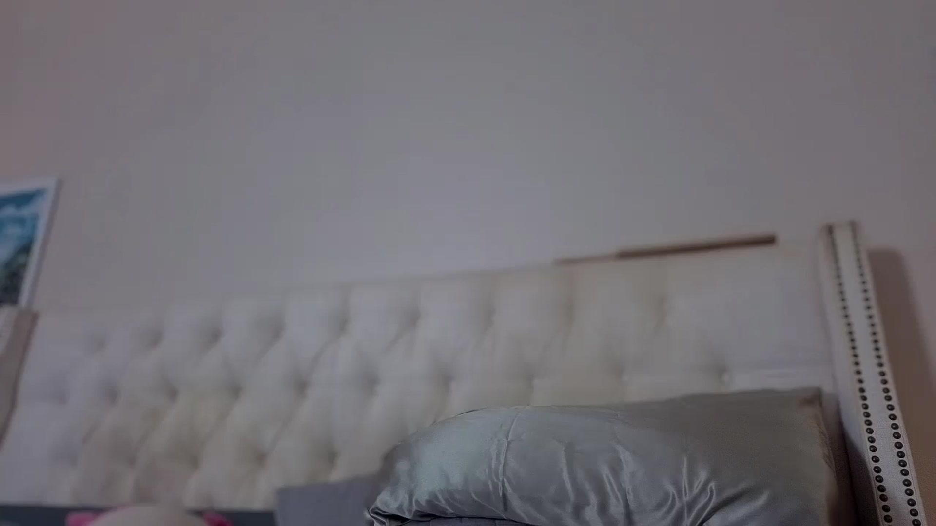 Gallery image thumbnail from ISAversary's myfreecams stream on, 04/23/2025, 07:15 image 15 of 20