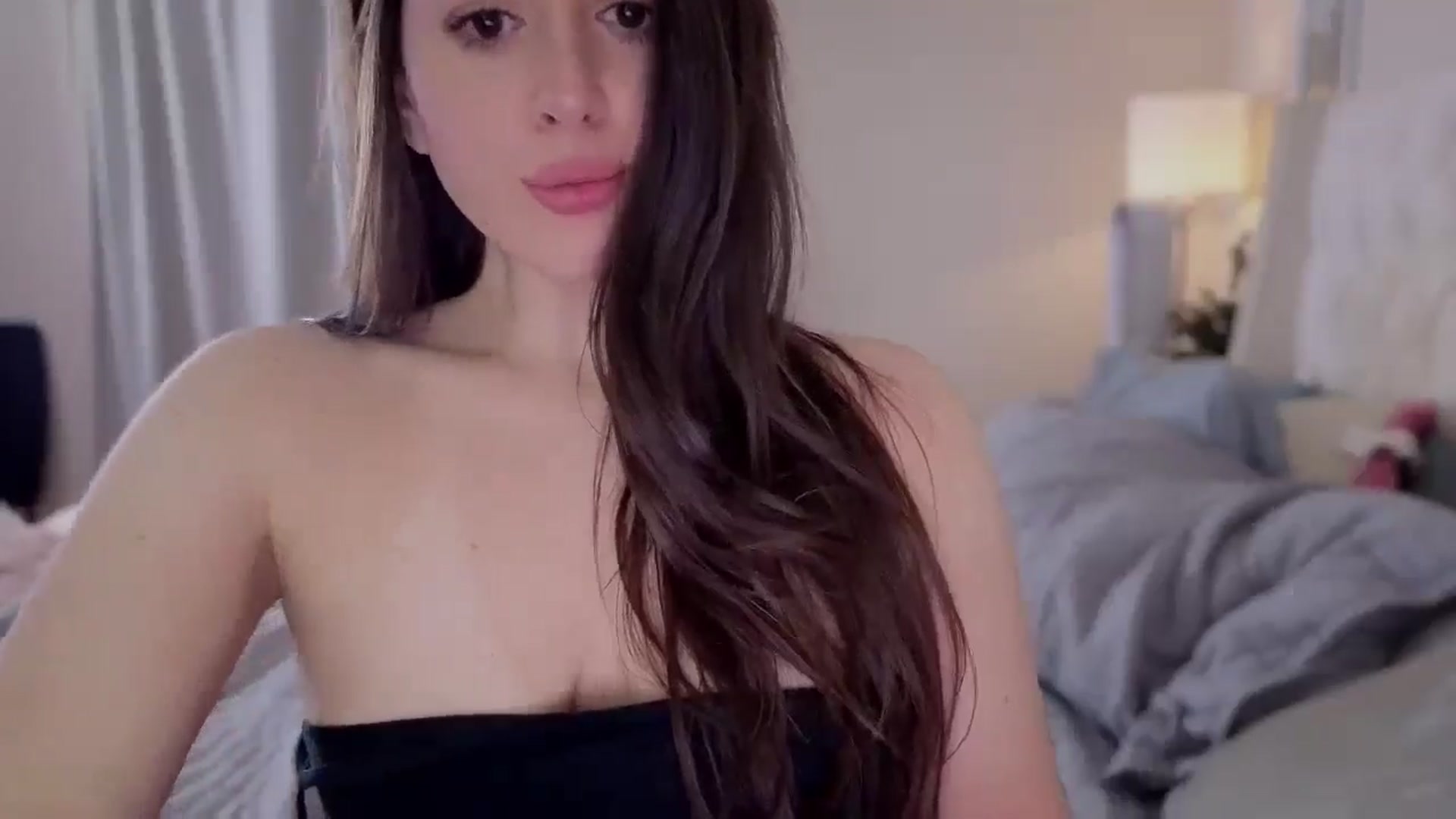 Gallery image thumbnail from ISAversary's myfreecams stream on, 04/27/2025, 08:18 image 8 of 20