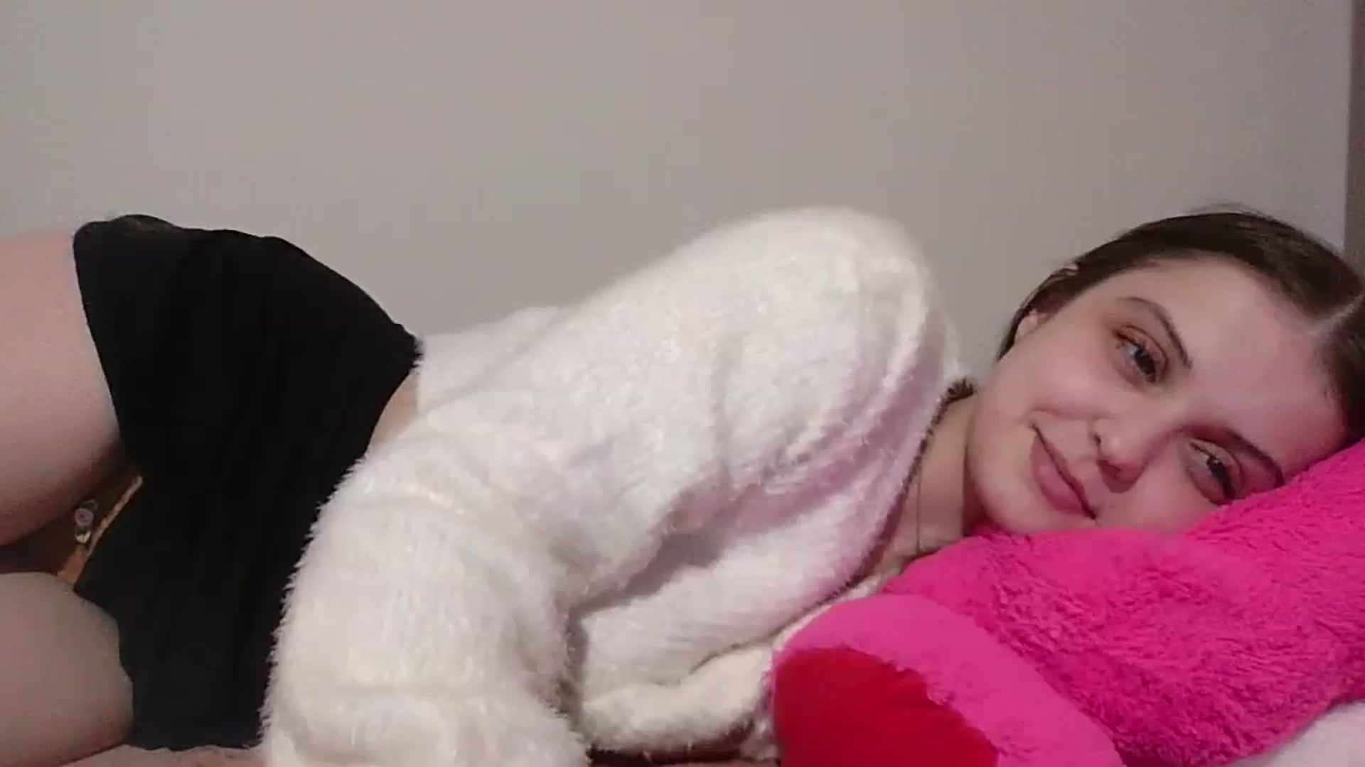 Gallery image thumbnail from ISexyllexi's myfreecams stream on, 03/29/2025, 23:21 image 4 of 20