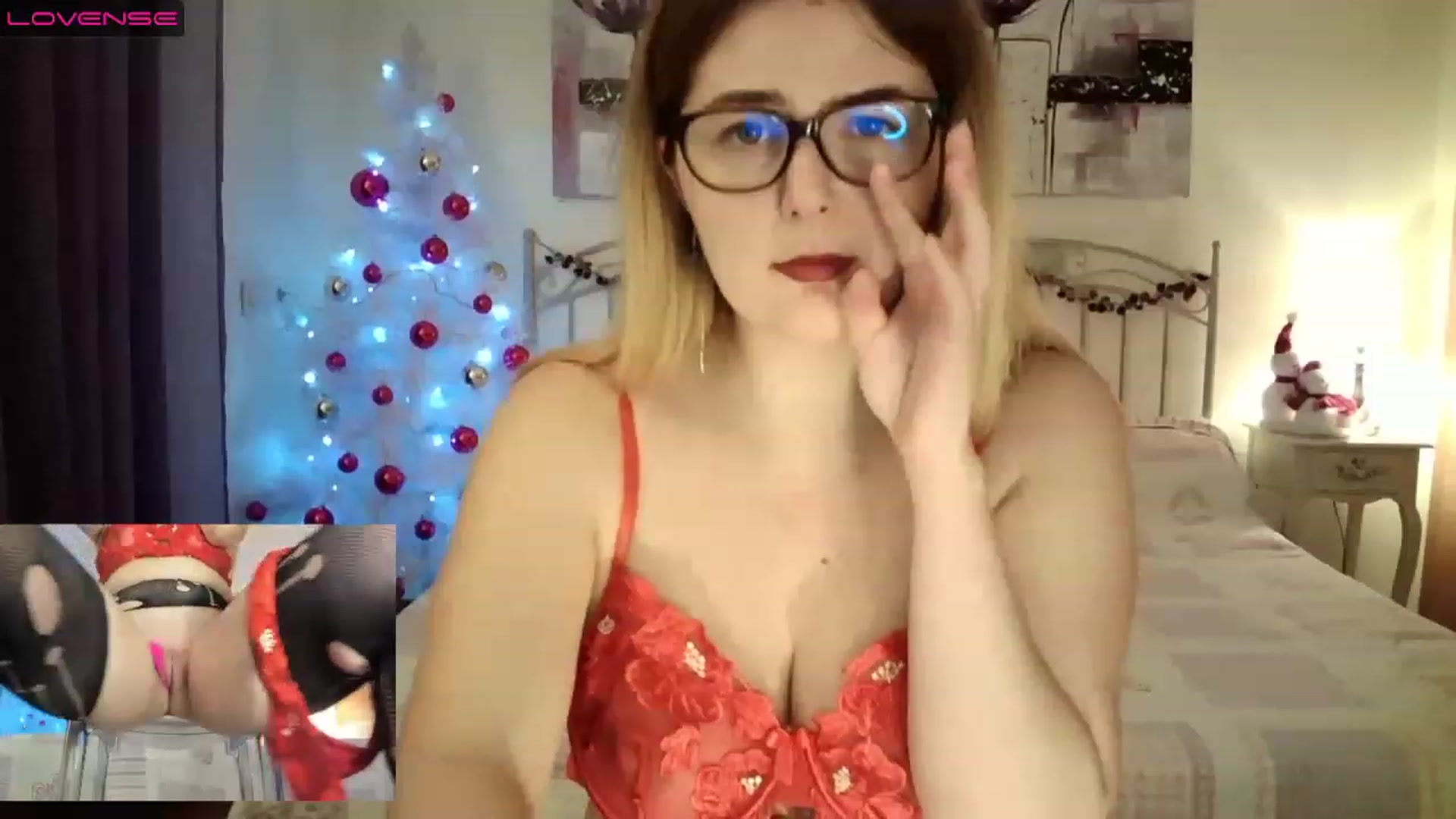 Gallery image thumbnail from IT_Ariana's myfreecams stream on, 12/06/2022, 21:42 image 11 of 20