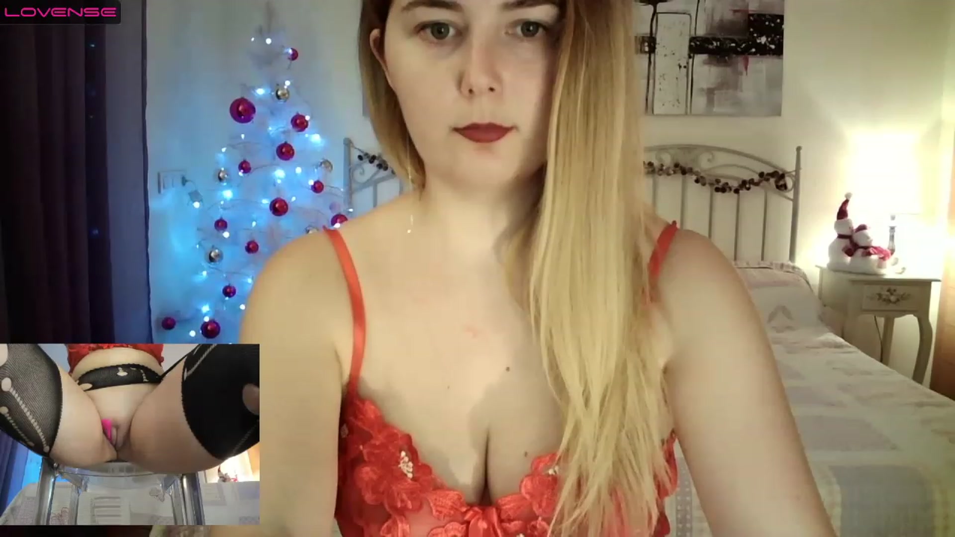 Gallery image thumbnail from IT_Ariana's myfreecams stream on, 12/07/2022, 24:08 image 7 of 20