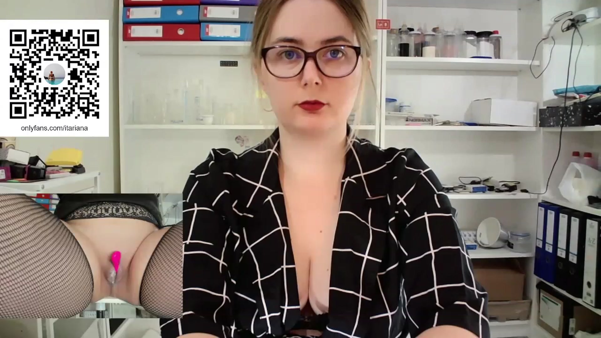Gallery image thumbnail from IT_Ariana's myfreecams stream on, 02/17/2023, 19:35 image 9 of 20