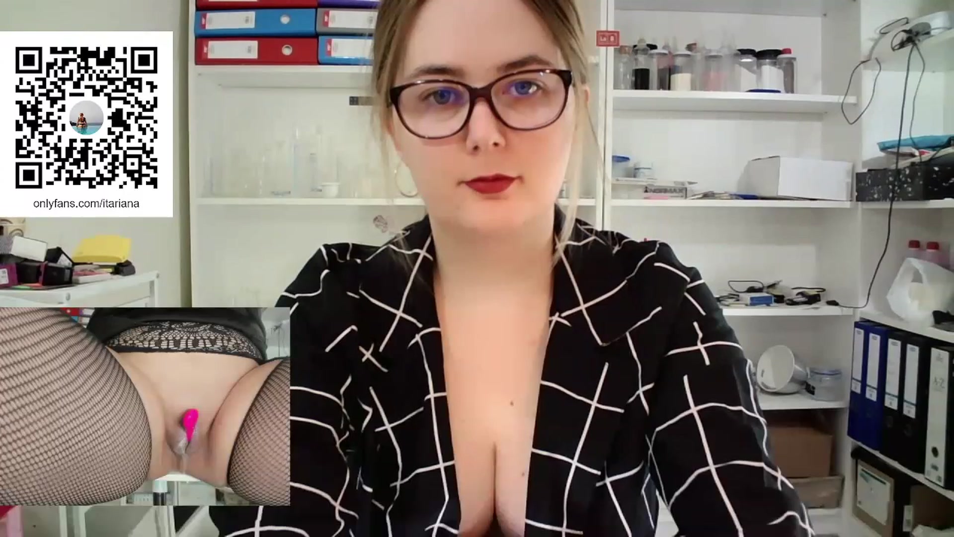 Gallery image thumbnail from IT_Ariana's myfreecams stream on, 02/17/2023, 19:35 image 5 of 20