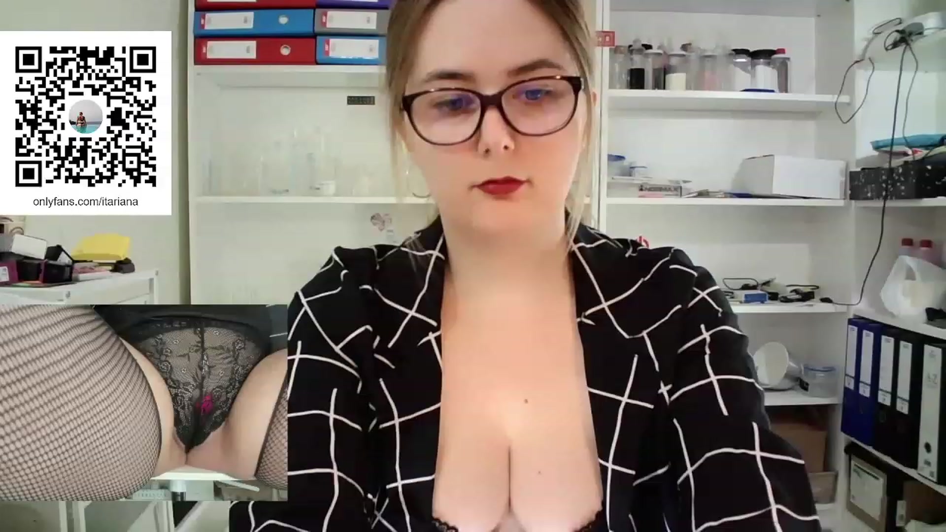 Gallery image thumbnail from IT_Ariana's myfreecams stream on, 02/17/2023, 20:13 image 18 of 20