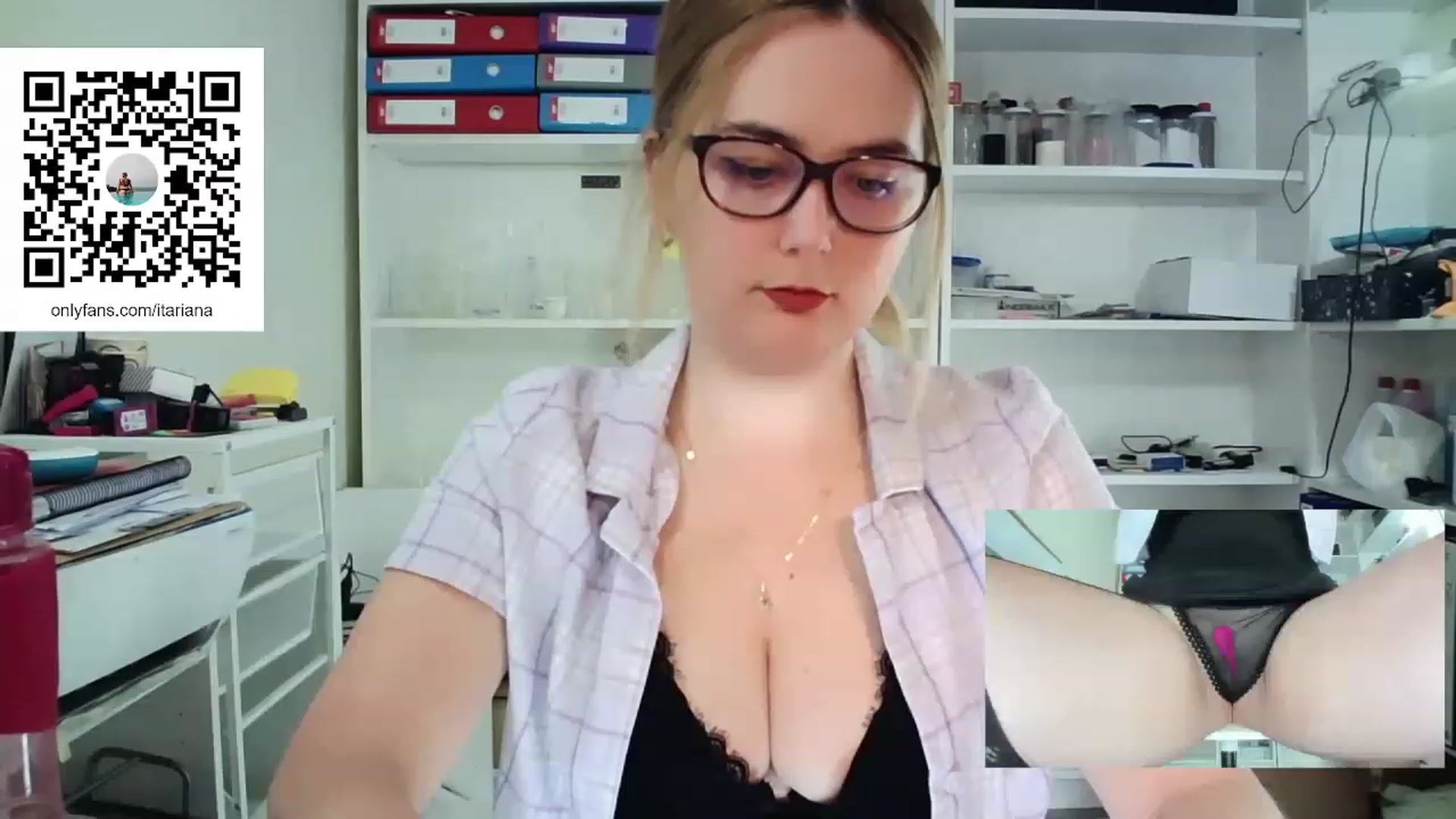 Gallery image thumbnail from IT_Ariana's myfreecams stream on, 03/23/2023, 18:28 image 11 of 20