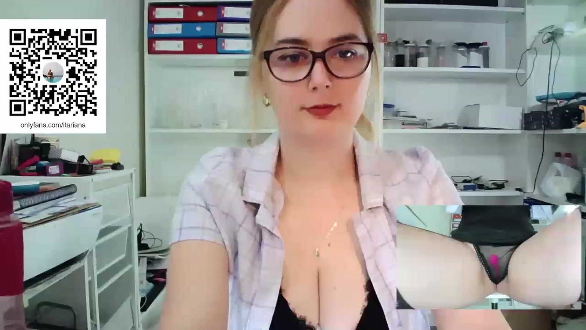 Gallery image thumbnail from IT_Ariana's myfreecams stream on, 03/23/2023, 18:28 image 9 of 20