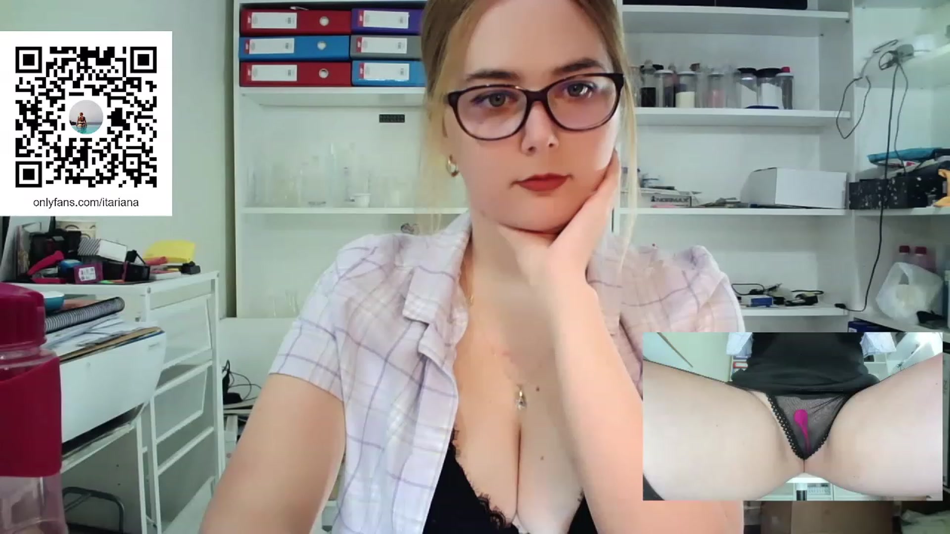 Gallery image thumbnail from IT_Ariana's myfreecams stream on, 03/23/2023, 18:28 image 3 of 20
