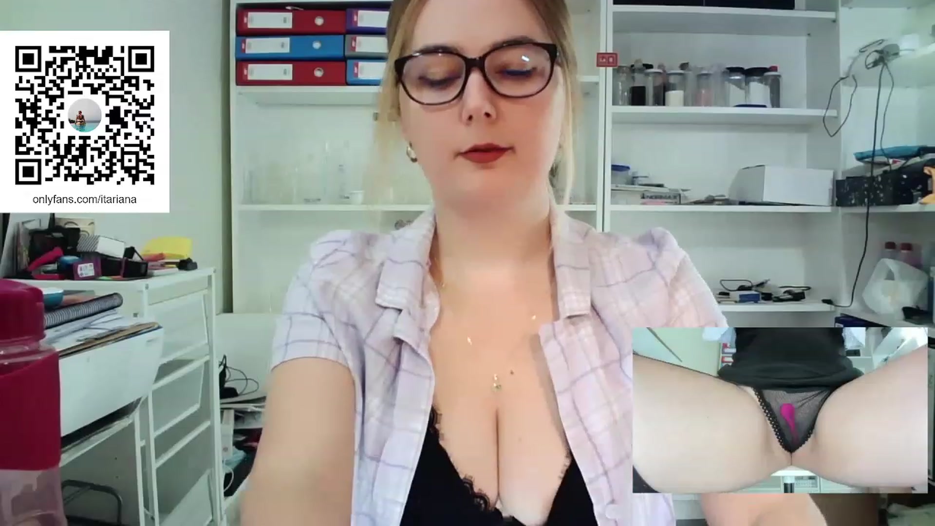 Gallery image thumbnail from IT_Ariana's myfreecams stream on, 03/23/2023, 18:28 image 4 of 20