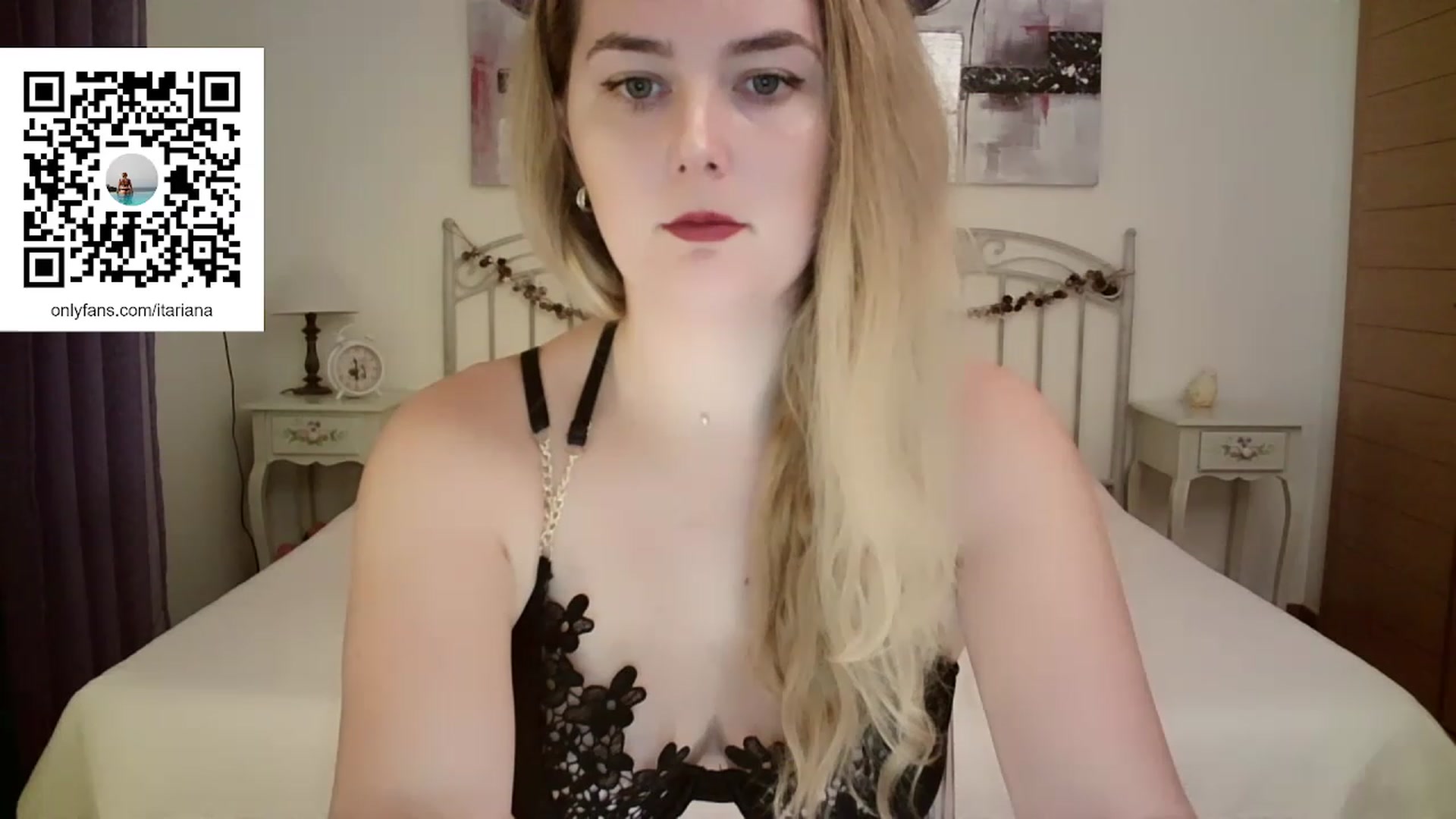 Gallery image thumbnail from IT_Ariana's myfreecams stream on, 04/25/2023, 22:03 image 2 of 20