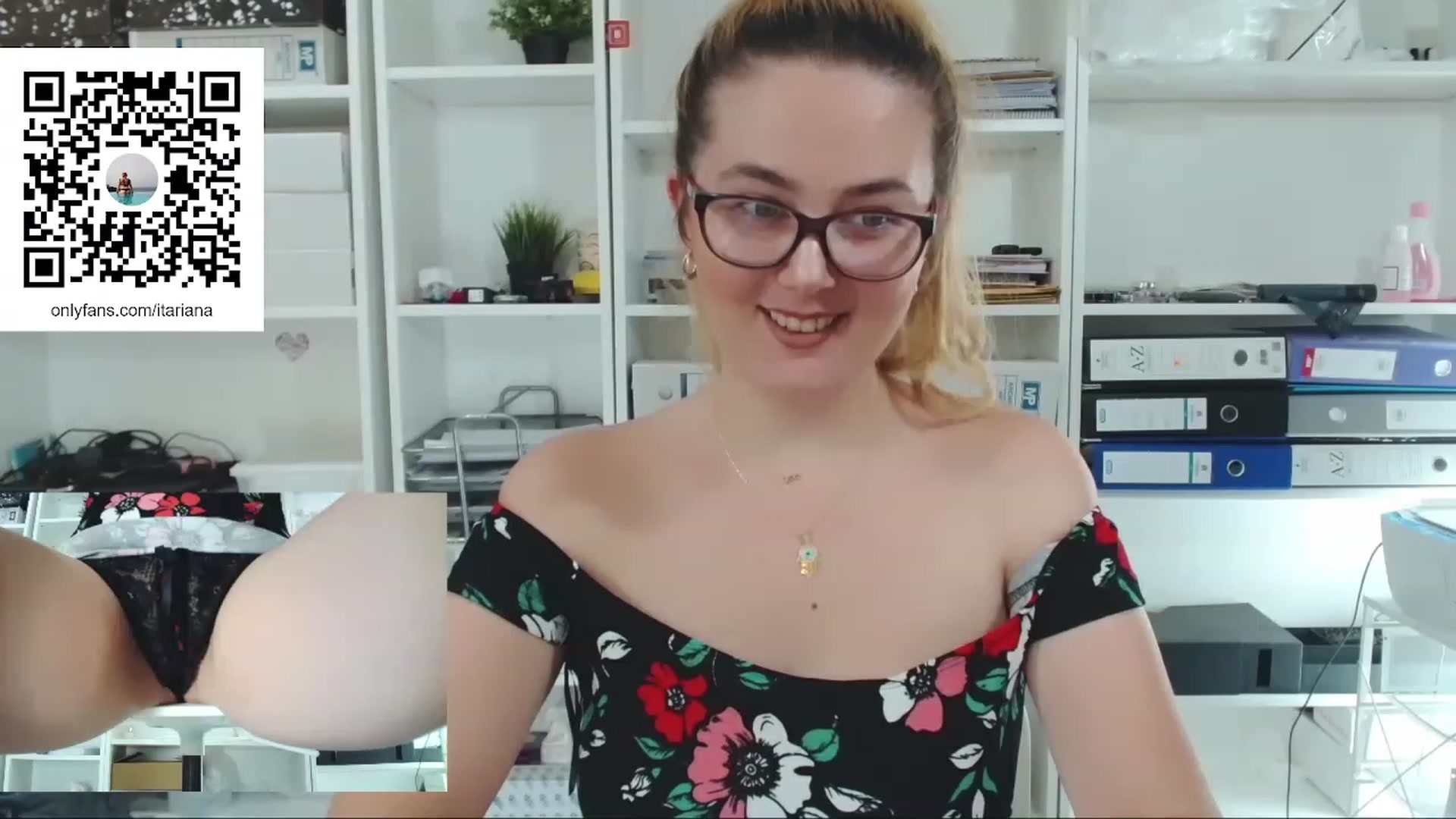 Gallery image thumbnail from IT_Ariana's myfreecams stream on, 06/19/2023, 17:59 image 7 of 20