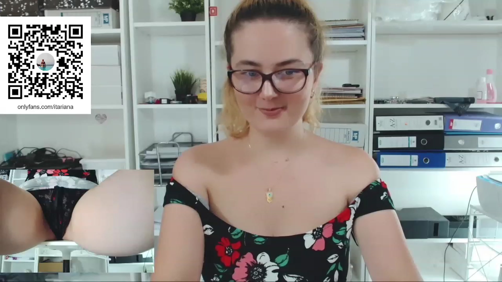 Gallery image thumbnail from IT_Ariana's myfreecams stream on, 06/19/2023, 17:59 image 13 of 20