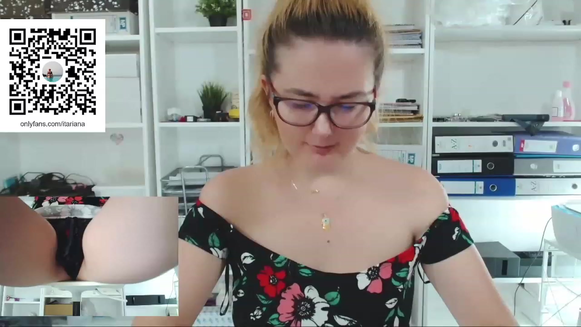 Gallery image thumbnail from IT_Ariana's myfreecams stream on, 06/19/2023, 17:59 image 1 of 20