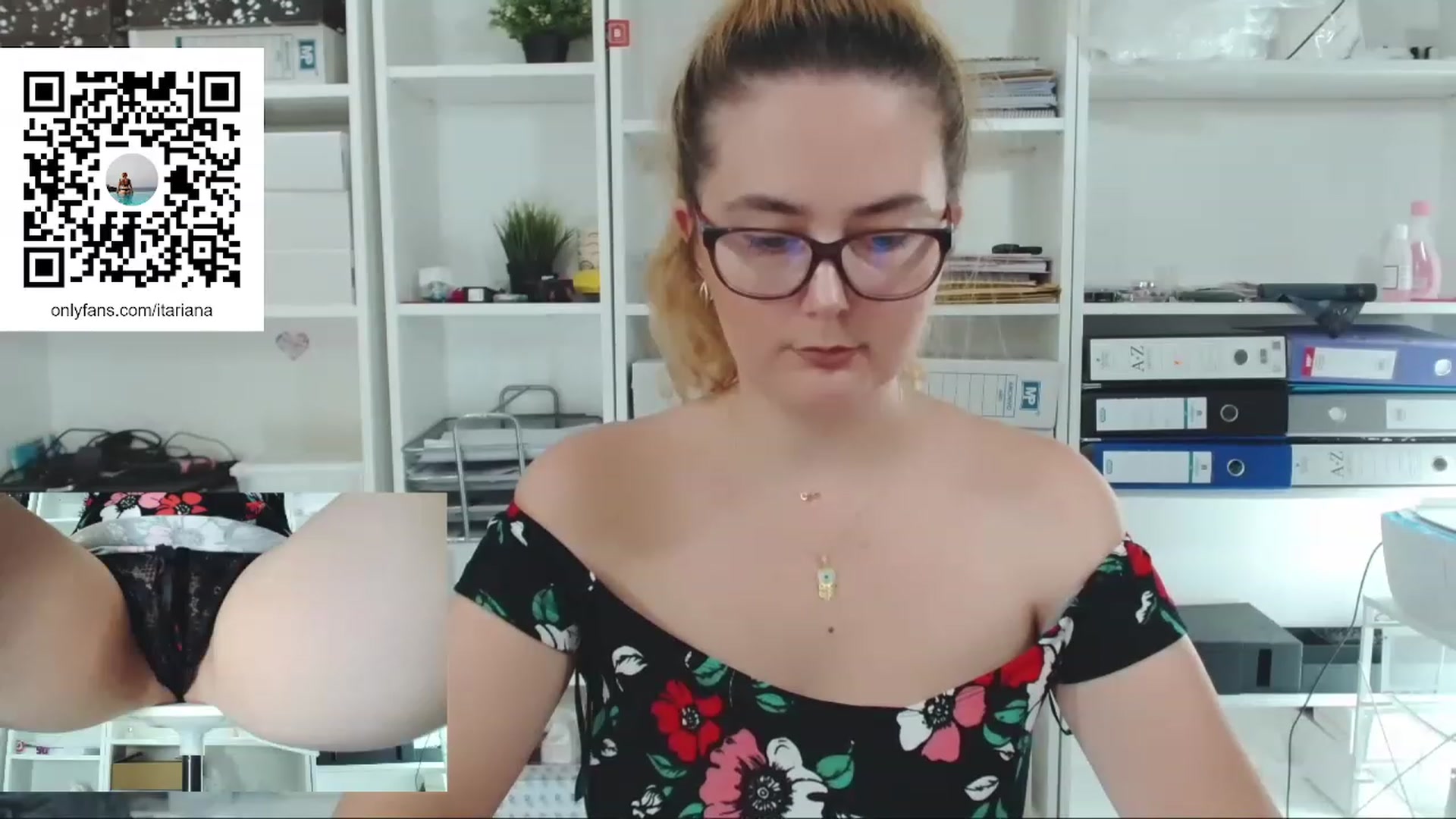 Gallery image thumbnail from IT_Ariana's myfreecams stream on, 06/19/2023, 17:59 image 8 of 20