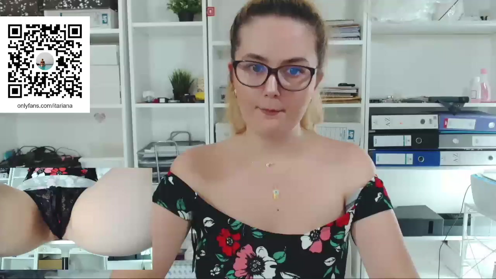 Gallery image thumbnail from IT_Ariana's myfreecams stream on, 06/19/2023, 17:59 image 9 of 20