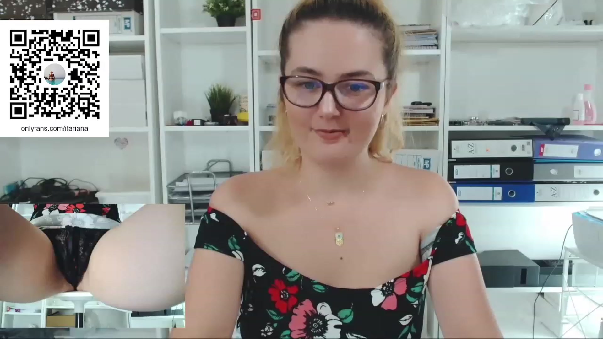 Gallery image thumbnail from IT_Ariana's myfreecams stream on, 06/19/2023, 17:59 image 5 of 20
