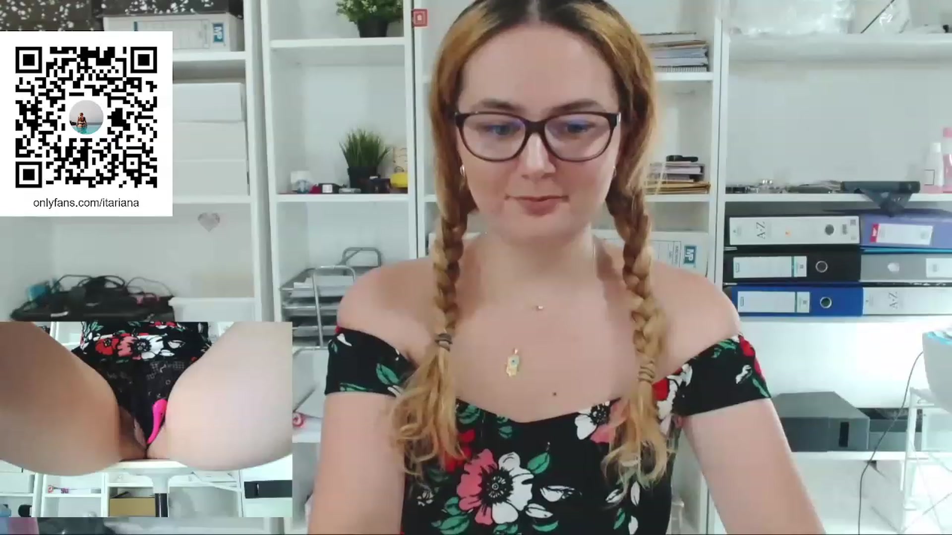 Gallery image thumbnail from IT_Ariana's myfreecams stream on, 06/19/2023, 19:03 image 9 of 20