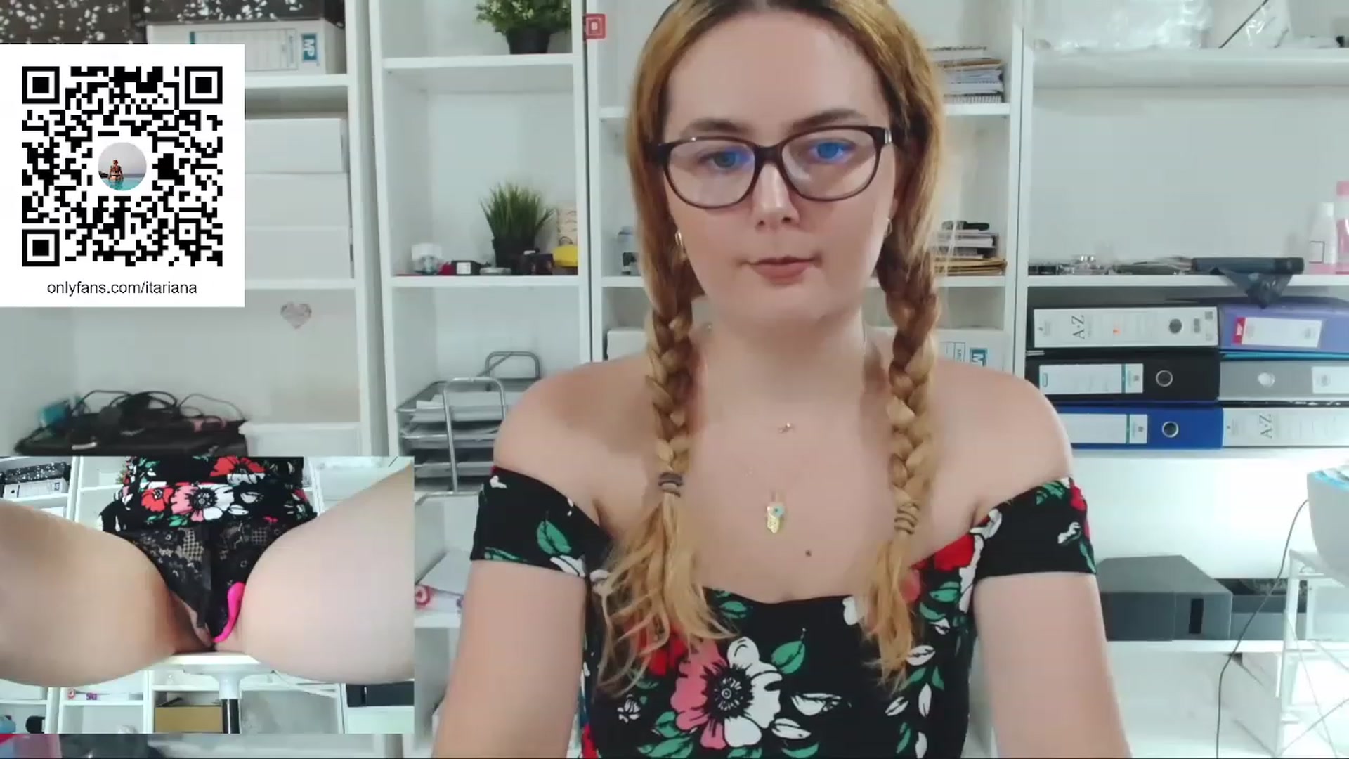 Gallery image thumbnail from IT_Ariana's myfreecams stream on, 06/19/2023, 19:03 image 14 of 20