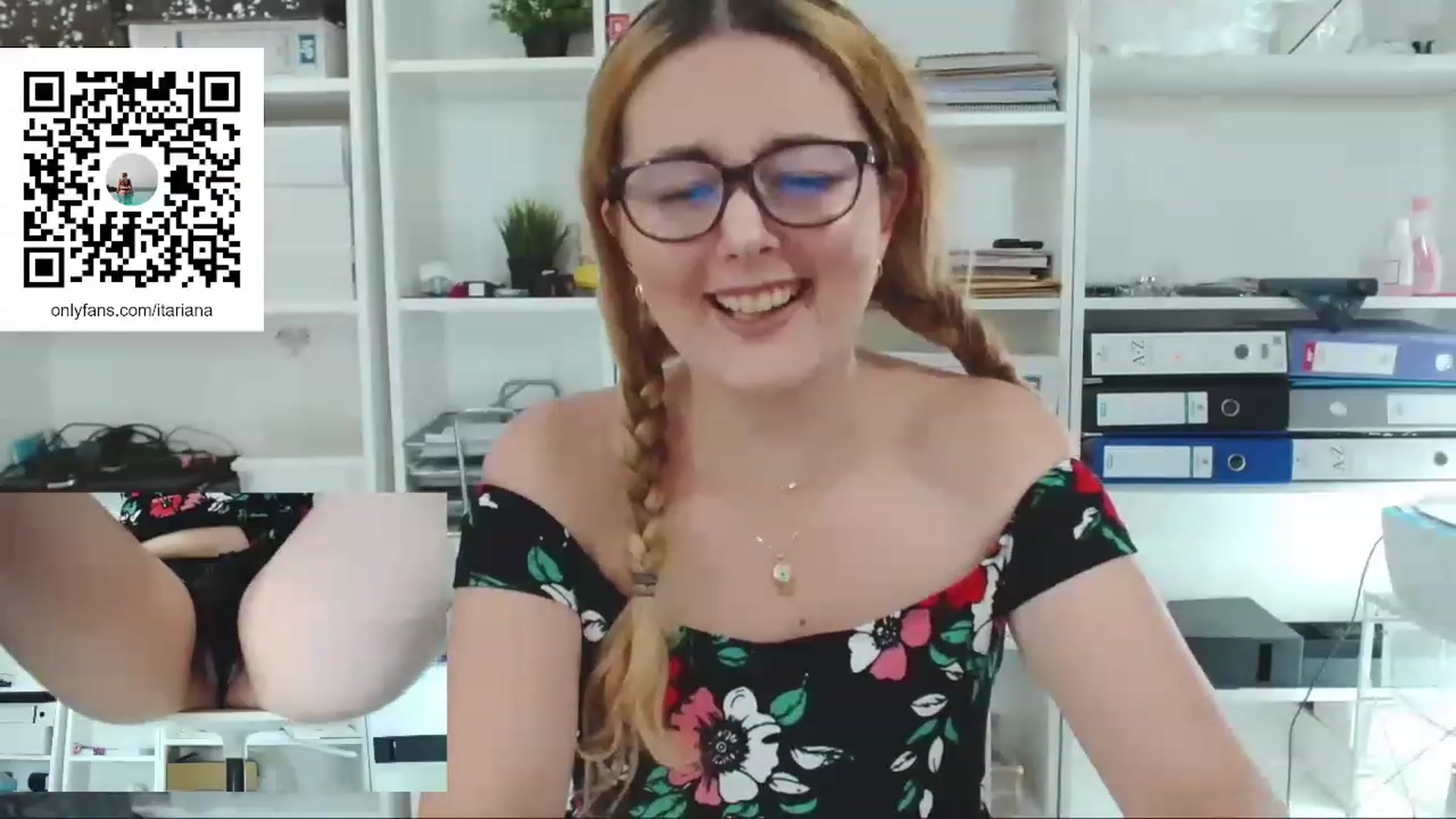 Gallery image thumbnail from IT_Ariana's myfreecams stream on, 06/19/2023, 19:03 image 6 of 20