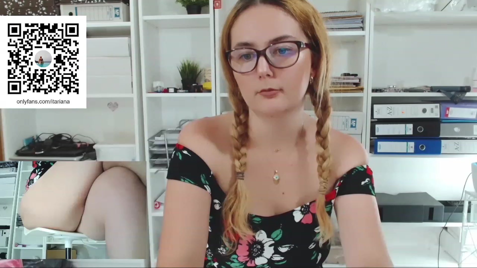 Gallery image thumbnail from IT_Ariana's myfreecams stream on, 06/19/2023, 20:49 image 16 of 20