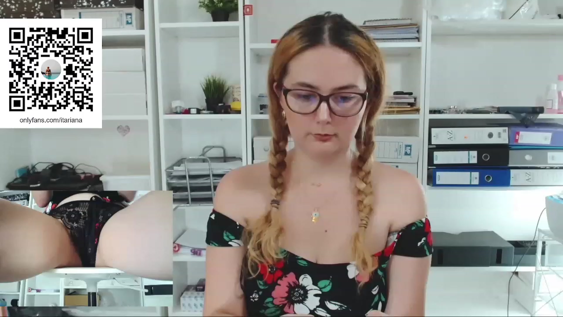 Gallery image thumbnail from IT_Ariana's myfreecams stream on, 06/19/2023, 20:49 image 7 of 20