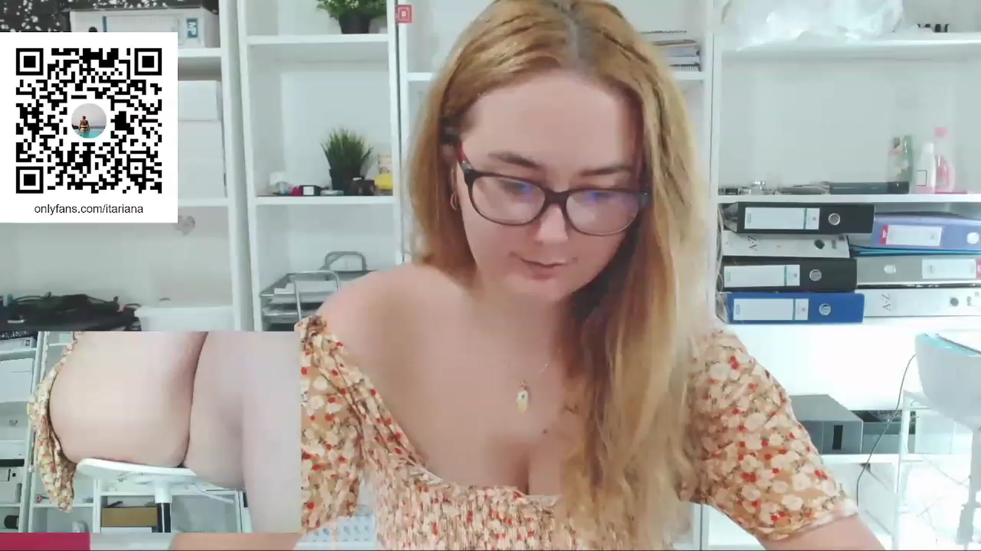 Gallery image thumbnail from IT_Ariana's myfreecams stream on, 07/19/2023, 21:02 image 8 of 20